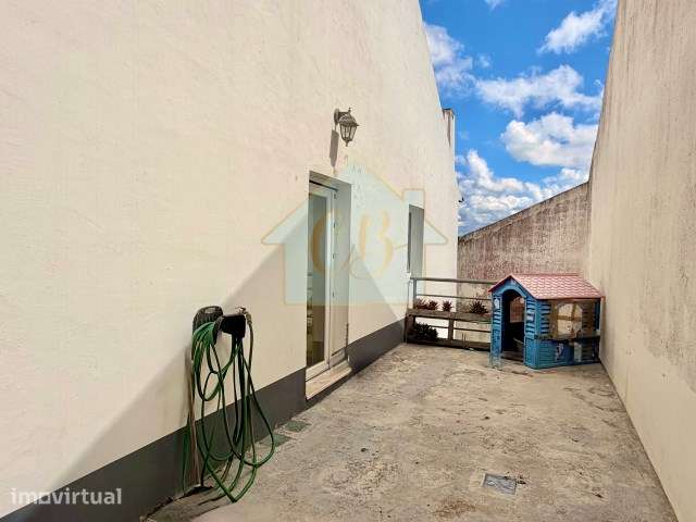 Moradia T1+1 com Mezanine, Terraço Privativo e Churrasqueira - Grande imagem: 2/54