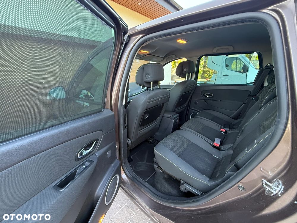 Renault Grand Scenic - 19