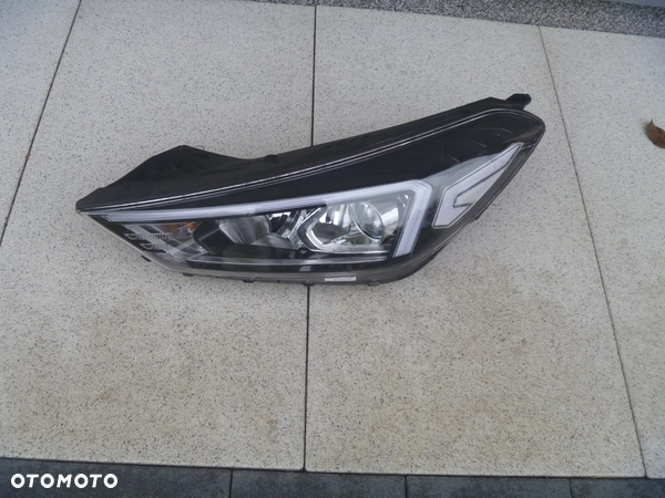 HYUNDAI TUCSON 2 III LIFT 18- LAMPA SOCZEWKA LED LEWA IGŁA 92101-D7600