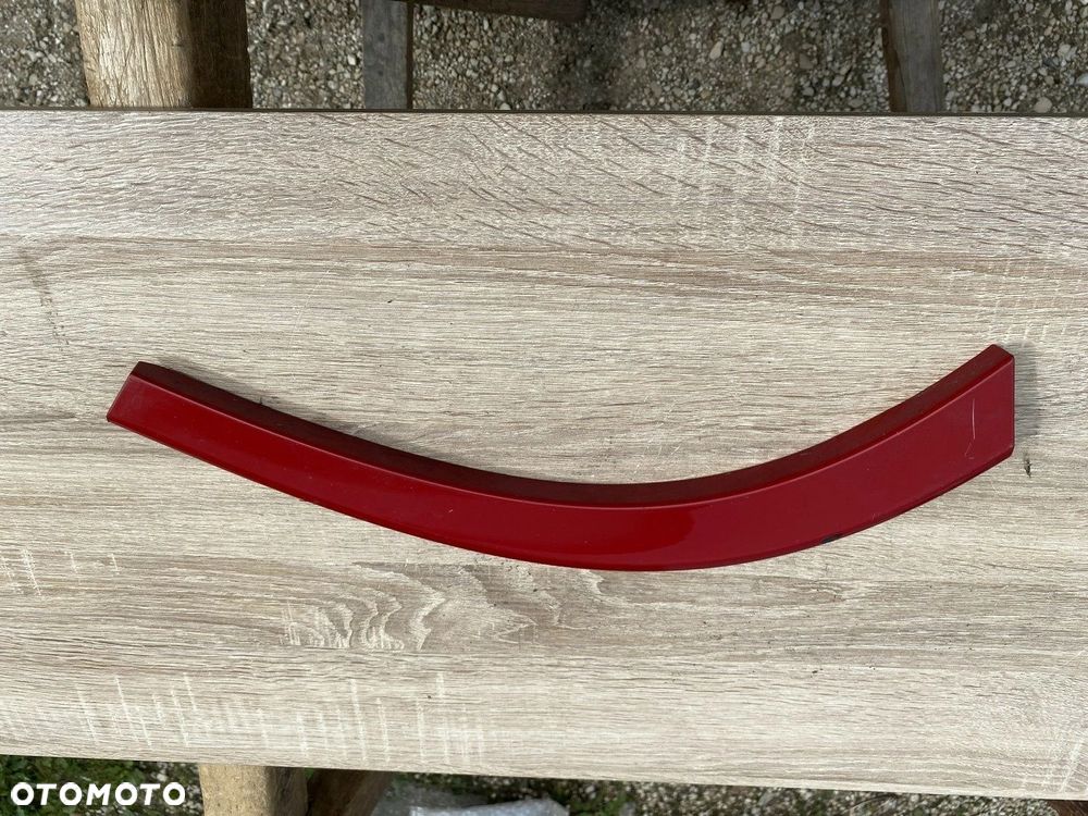 LISTWA PRAWA ZDERZAKA PRZÓD SEAT ATECA 16-20 575854827D - 2