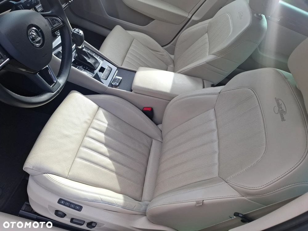 Skoda Superb 2.0 TDI L&K DSG - 25