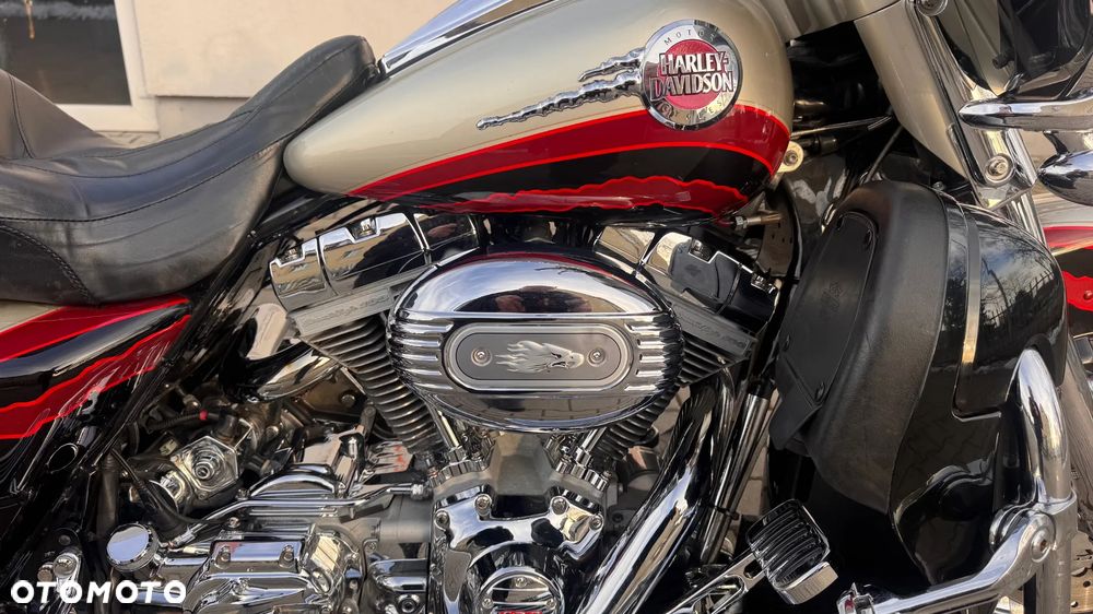 Harley-Davidson FLHS Electra Glide - 10