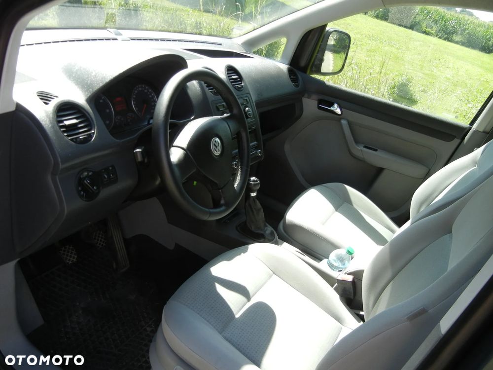 Volkswagen Caddy - 18