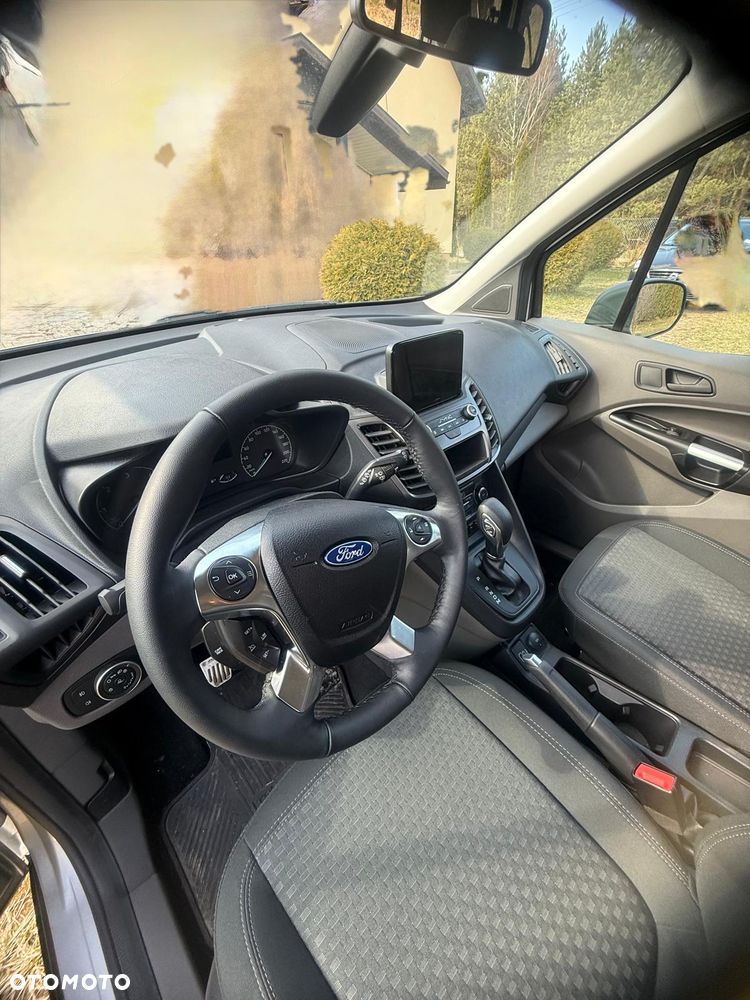 Ford Transit Connect - 14
