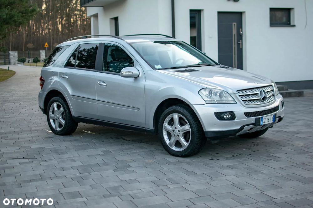 Mercedes-Benz ML - 11