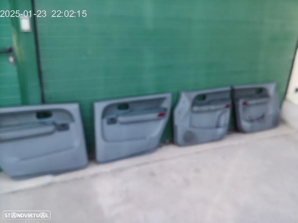 Hyundai traject quartelas - 1