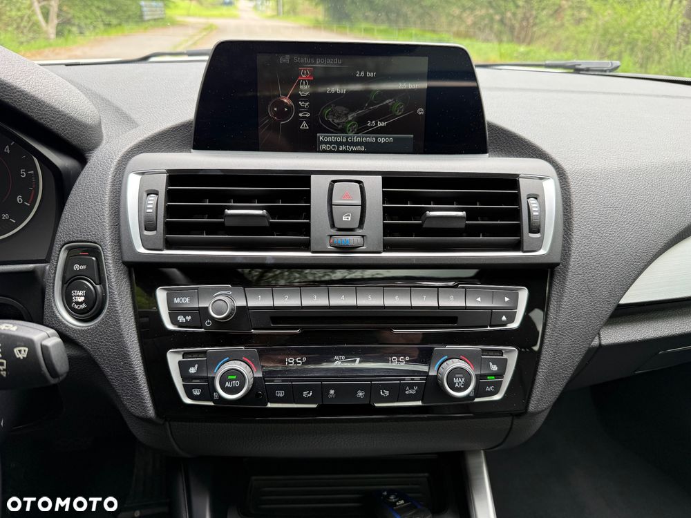 BMW Seria 1 120d xDrive Sport-Aut Sport Line - 16