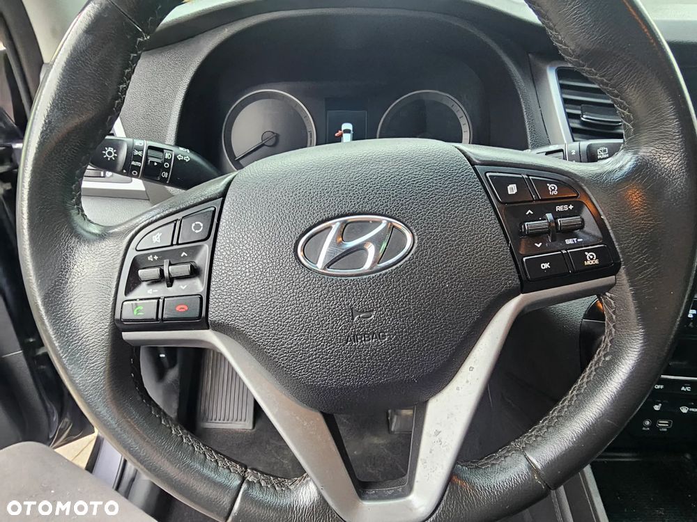 Hyundai Tucson blue 1.7 CRDi 2WD Advantage - 16