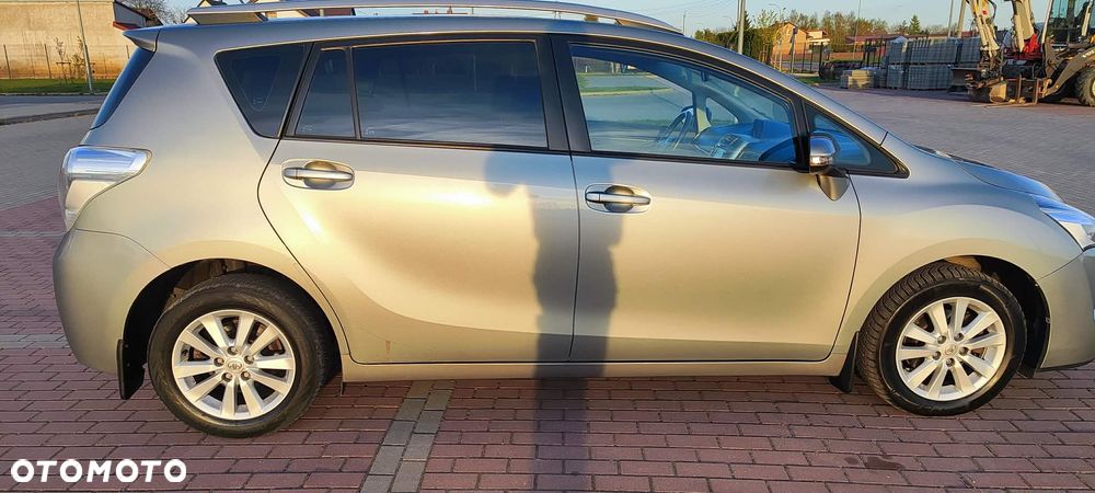 Toyota Verso 2.0 D-4D Active 7os - 4