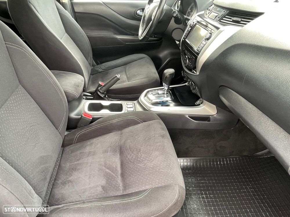 Nissan Navara DC 4x4 Auto EU6 Tekna - 12