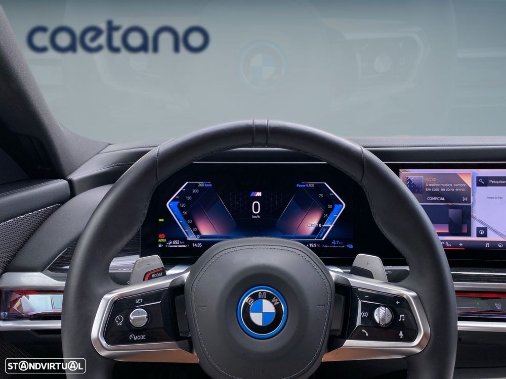 BMW 750 750e xDrive Pack Desportivo M - 7