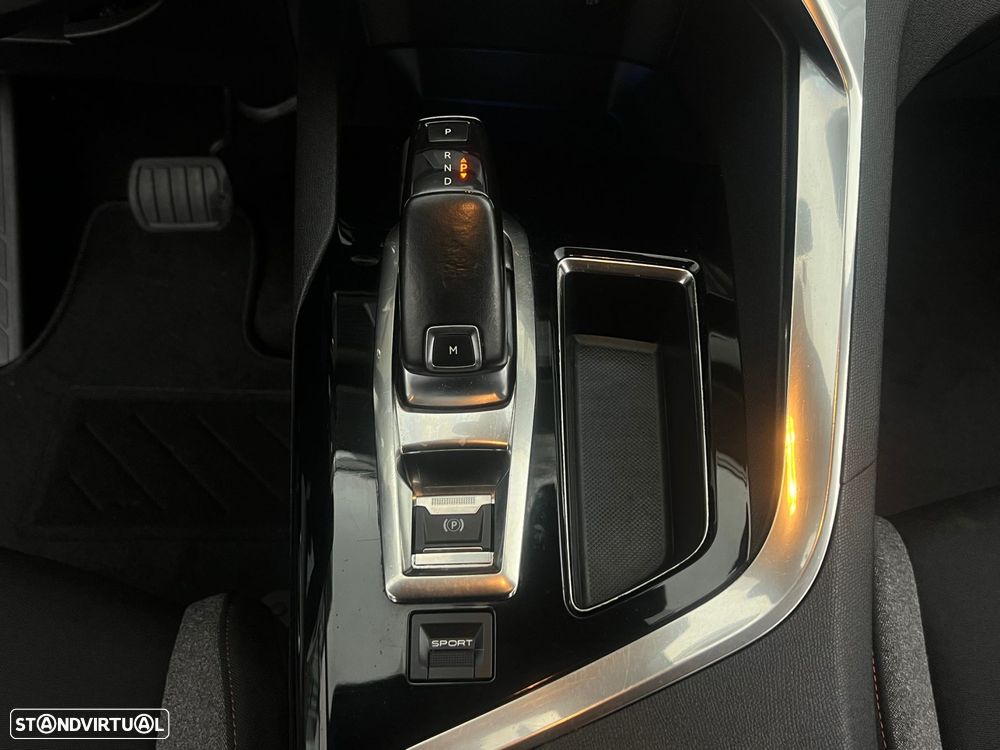 Peugeot 5008 1.5 BlueHDi Allure EAT8 - 12