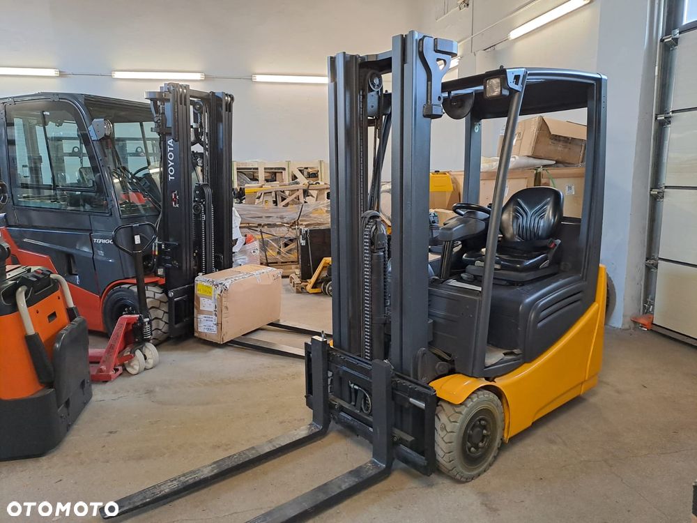 Jungheinrich EFG213 - 4