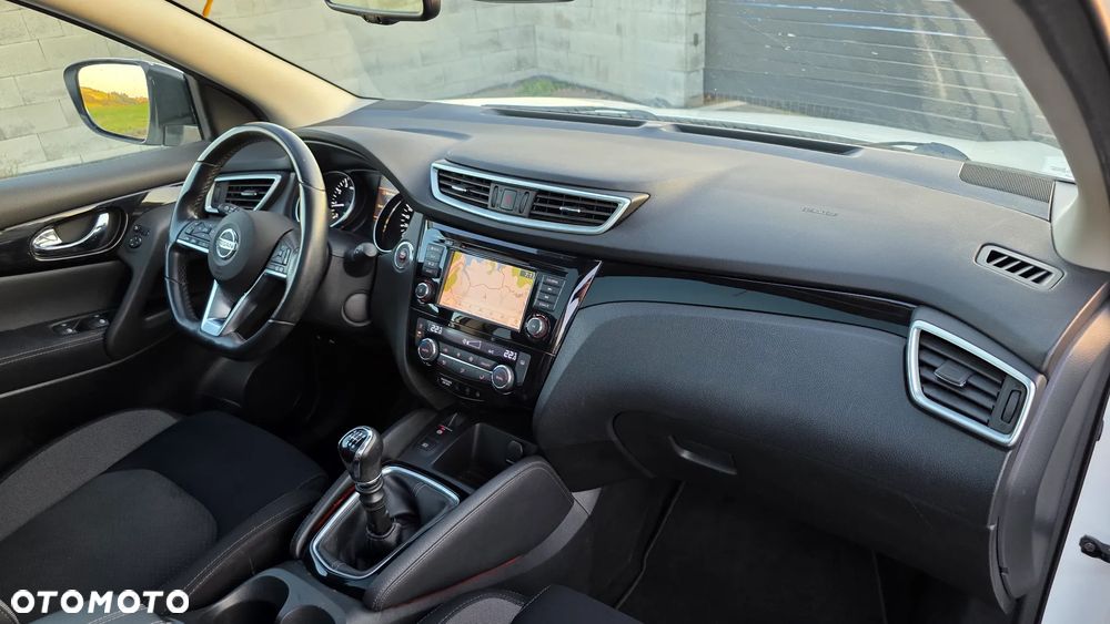 Nissan Qashqai 1.3 DIG-T Tekna EU6d - 12