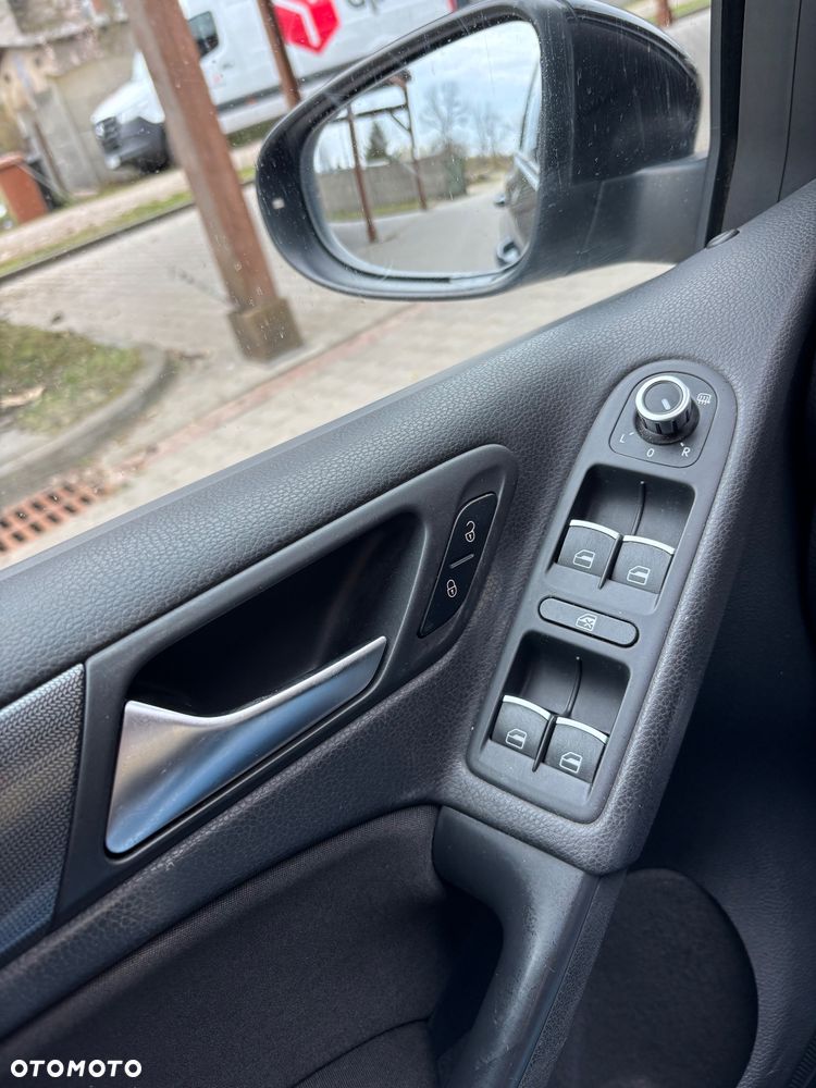 Volkswagen Golf 1.2 TSI Style - 27