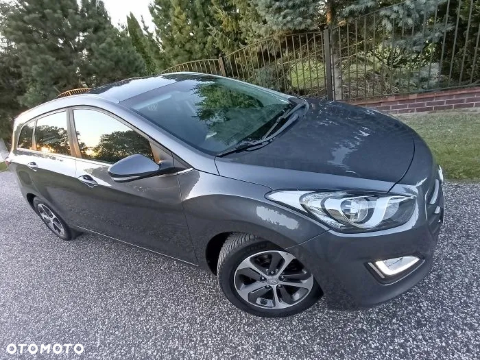 Hyundai i30 1.6 CRDi BlueDrive Premium - 4