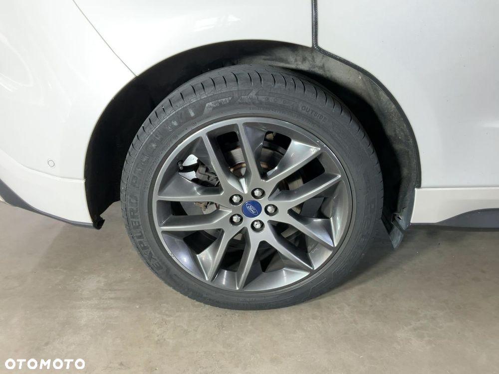 Ford Edge 2.0 TDCi Bi-Turbo 4x4 ST-LINE - 13