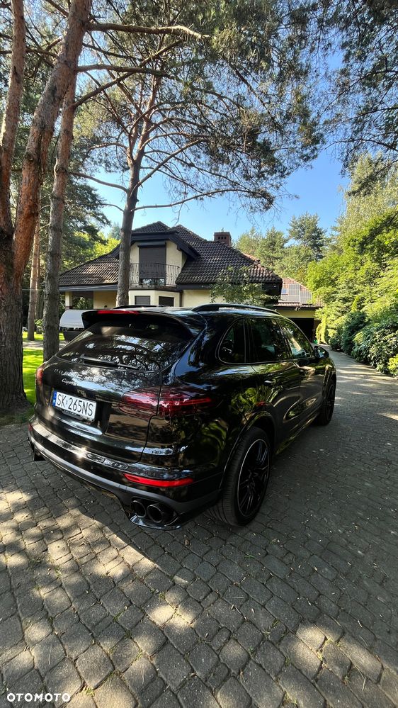 Porsche Cayenne - 5