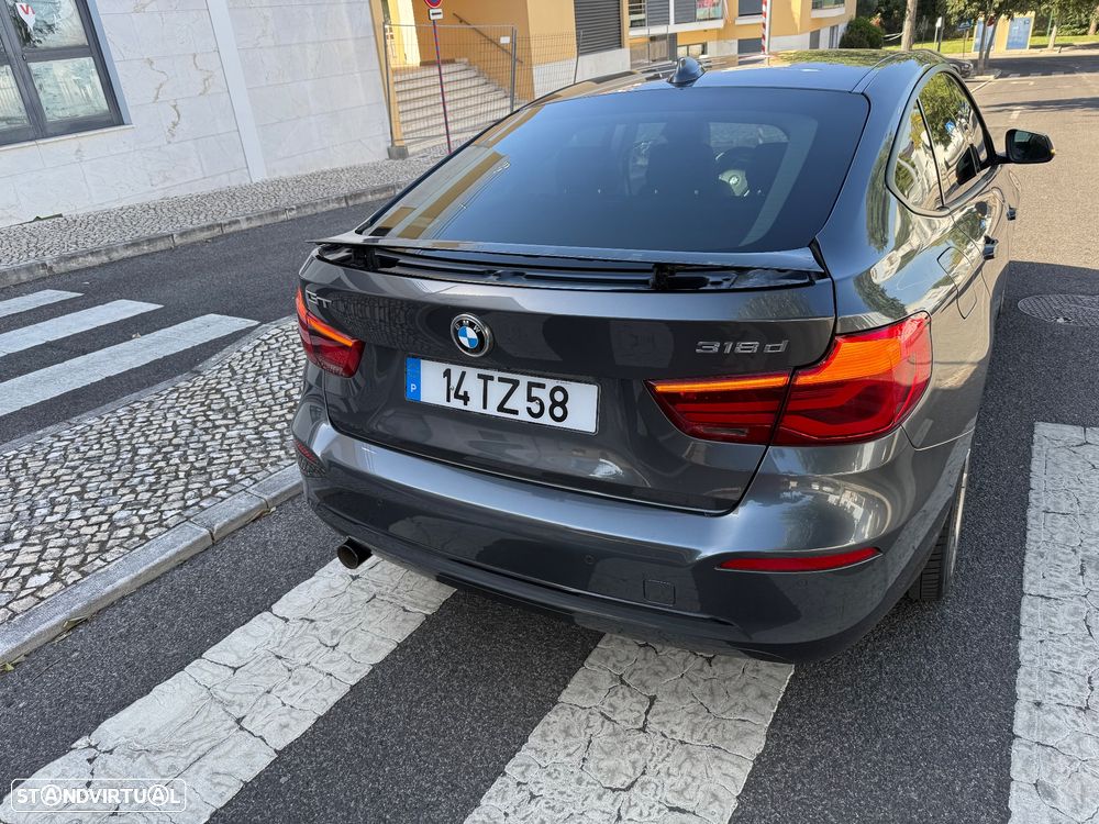 BMW 318 Gran Turismo d Pack M Auto - 10