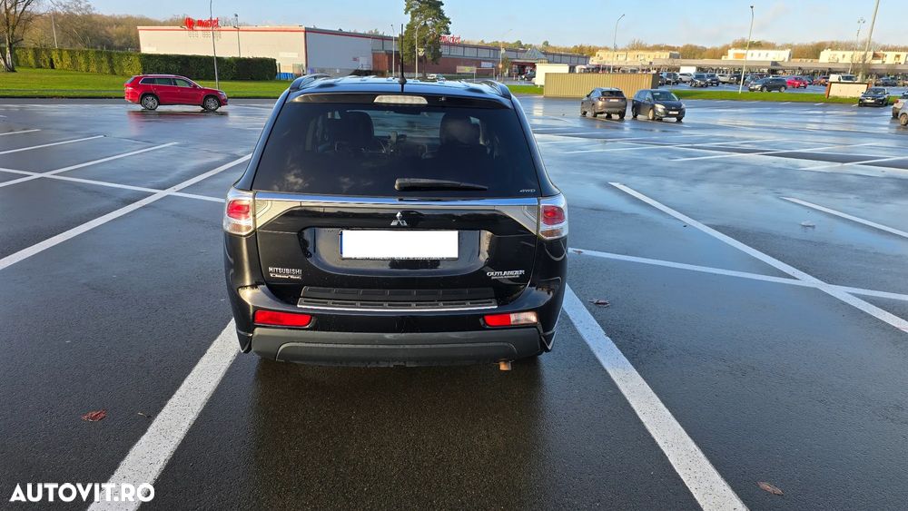 Mitsubishi Outlander 2.2L DI-D AS&G 6MT 4WD Instyle A60 - 4