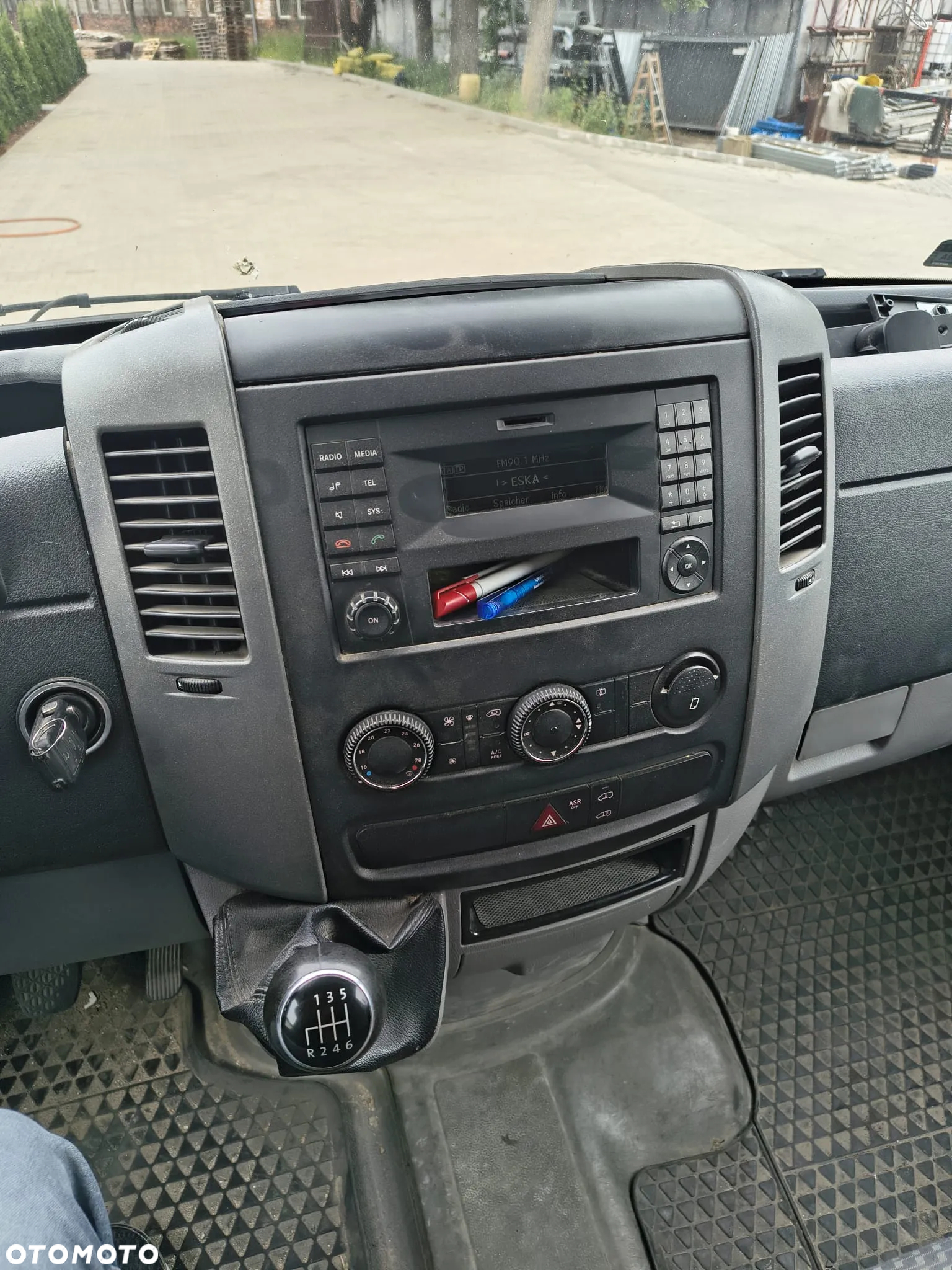 Volkswagen CRAFTER - 8