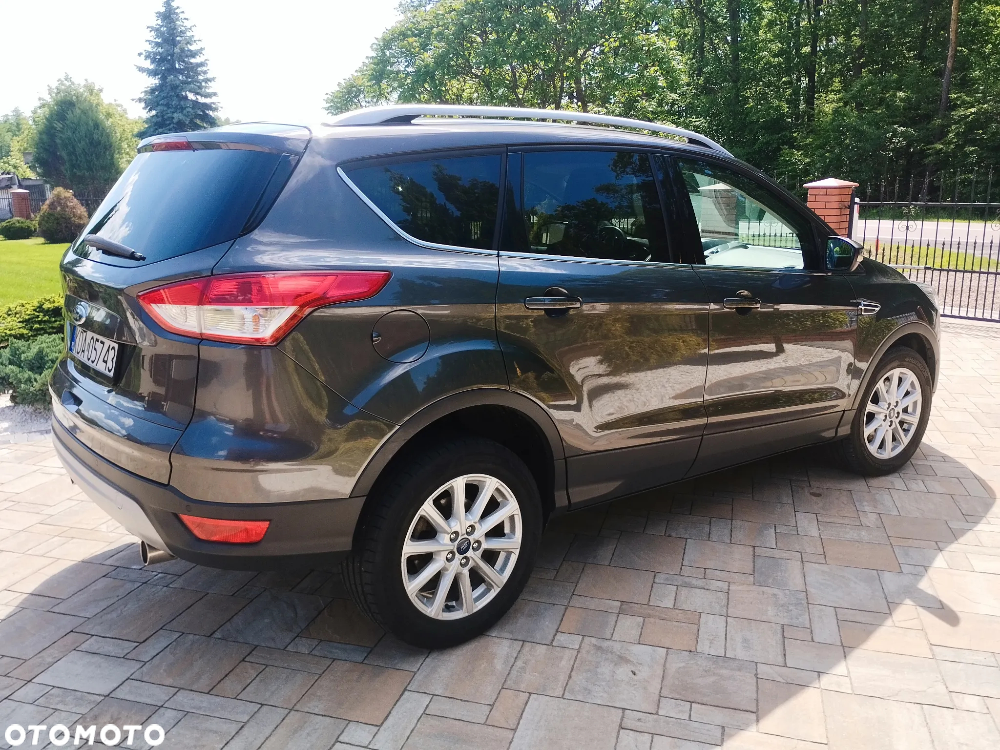 Ford Kuga 2.0 TDCi 2x4 Titanium - 15