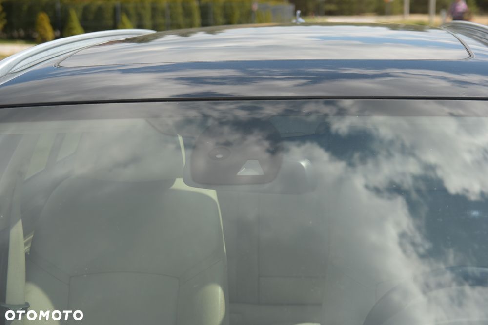 BMW Seria 5 525d - 15