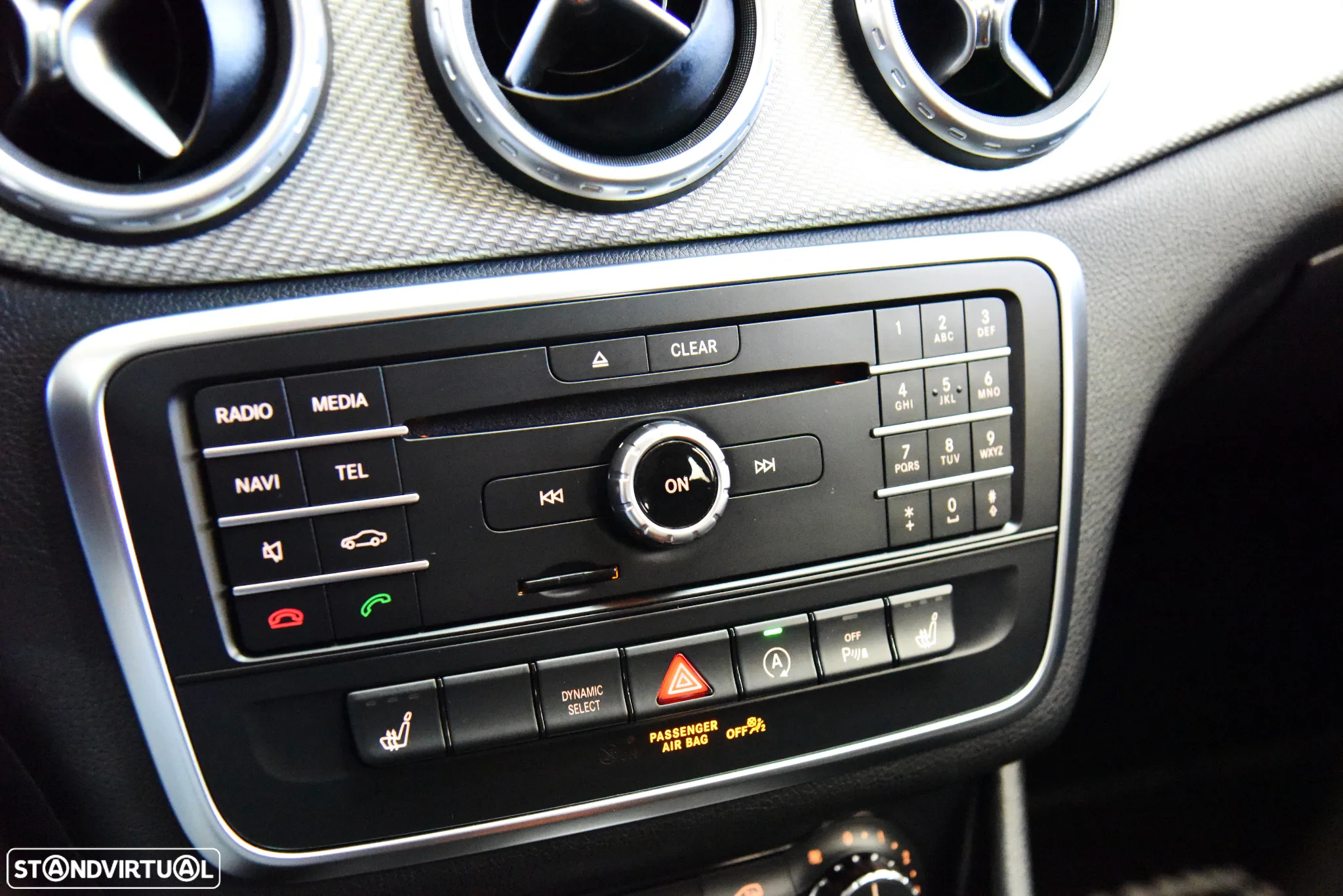 Mercedes-Benz GLA 180 (CDI) d 7G-DCT Urban - 17