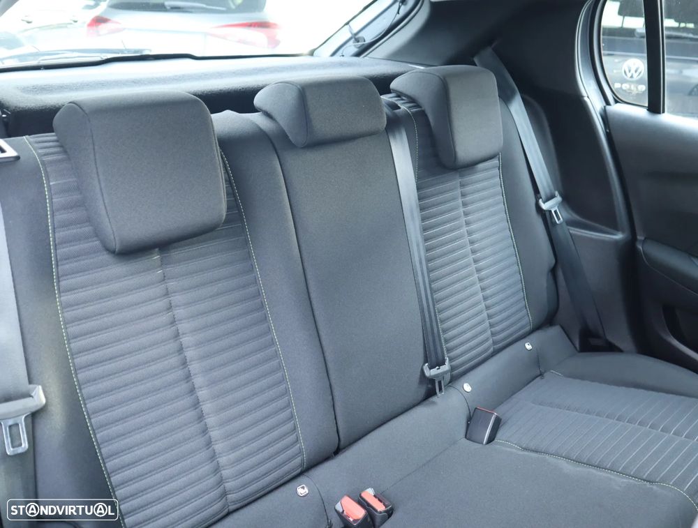 Peugeot 208 1.2 PureTech Active - 21