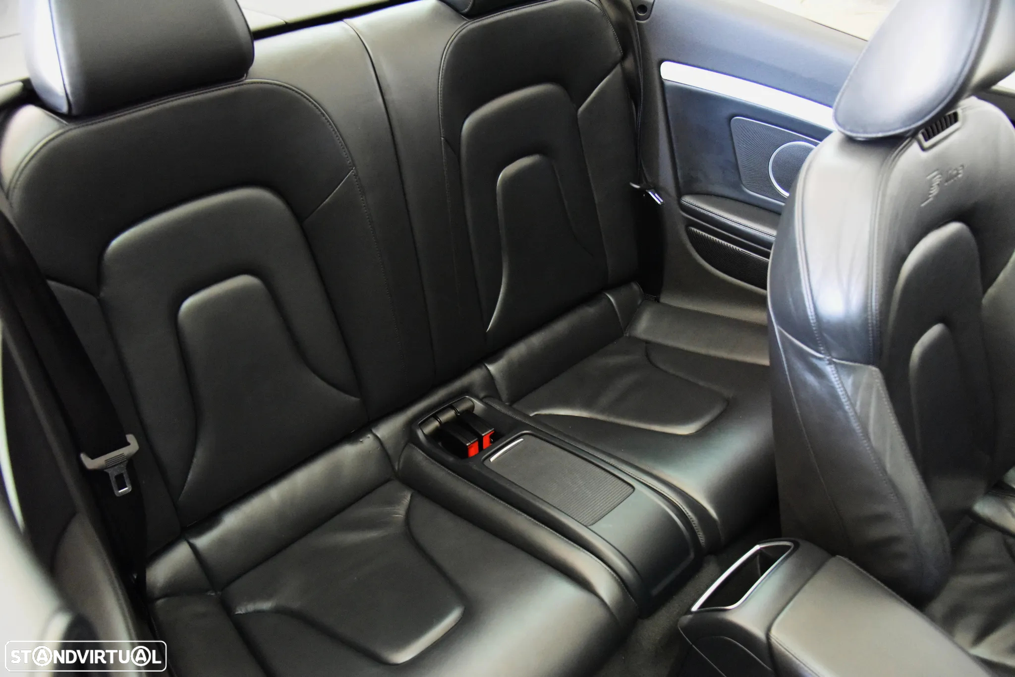 Audi A5 Cabrio 2.0 TDi Multitronic S-line - 33