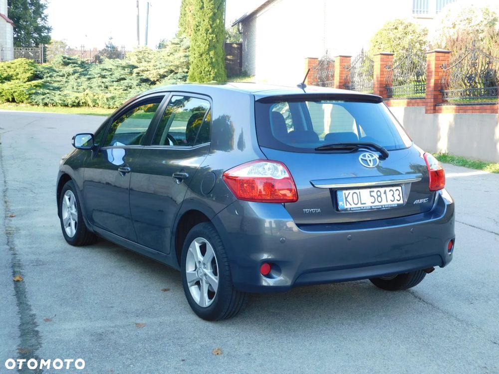 Toyota Auris 1.6 Executive - 8