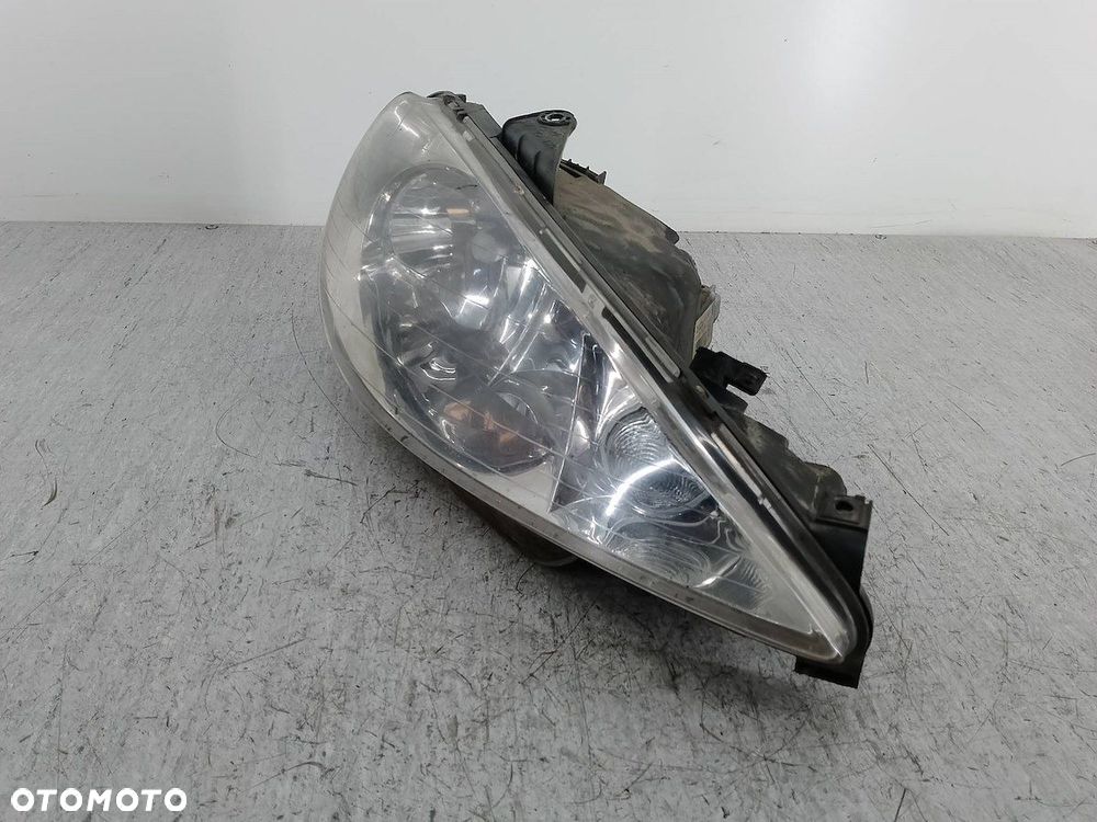 LAMPA PRZÓD PRAWA PEUGEOT 206 9628666780 89001770 - 7