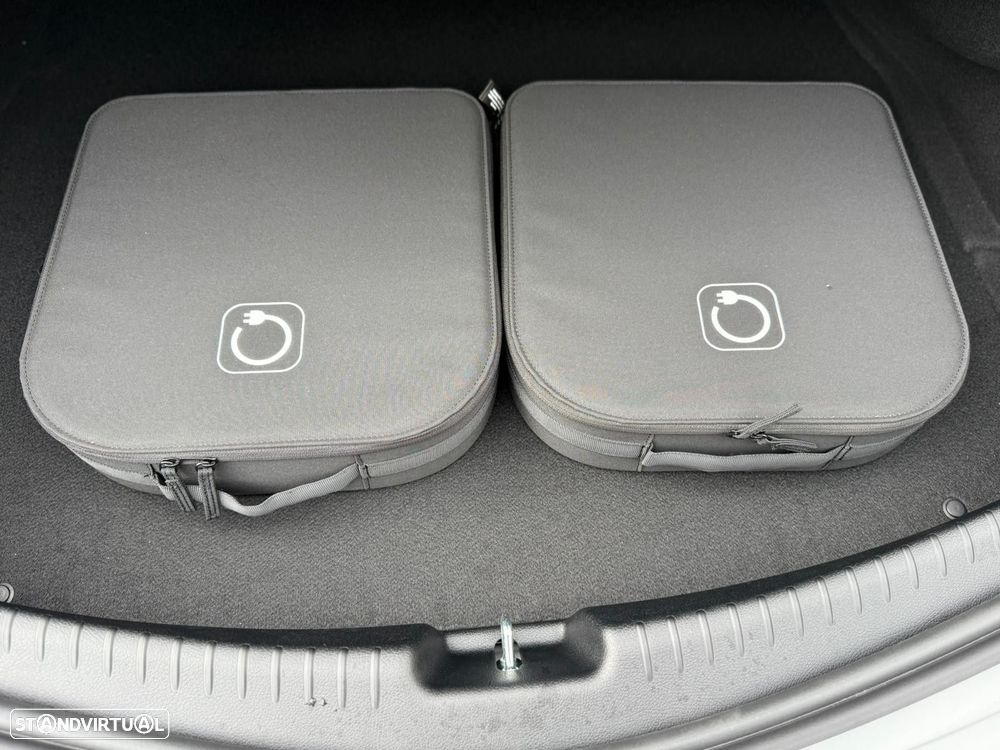 Mercedes-Benz CLE 300 e Coupe - 15