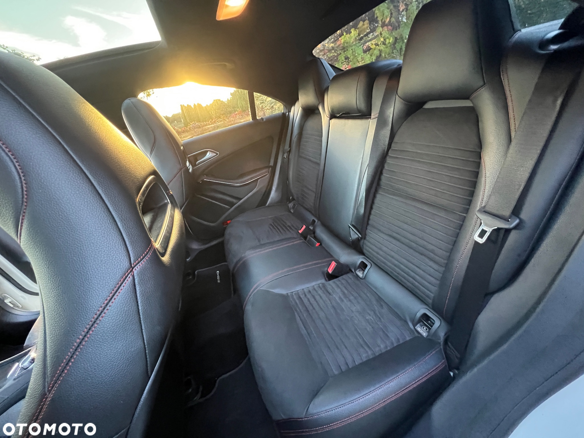 Mercedes-Benz CLA - 18