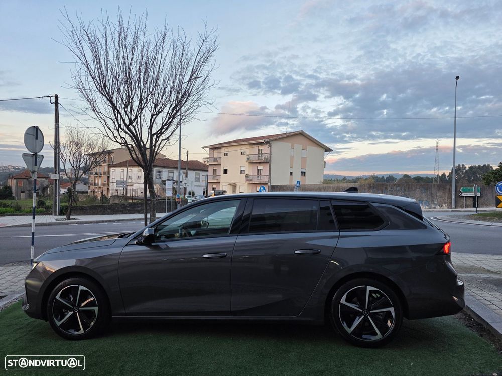 Opel Astra Sports Tourer - 8