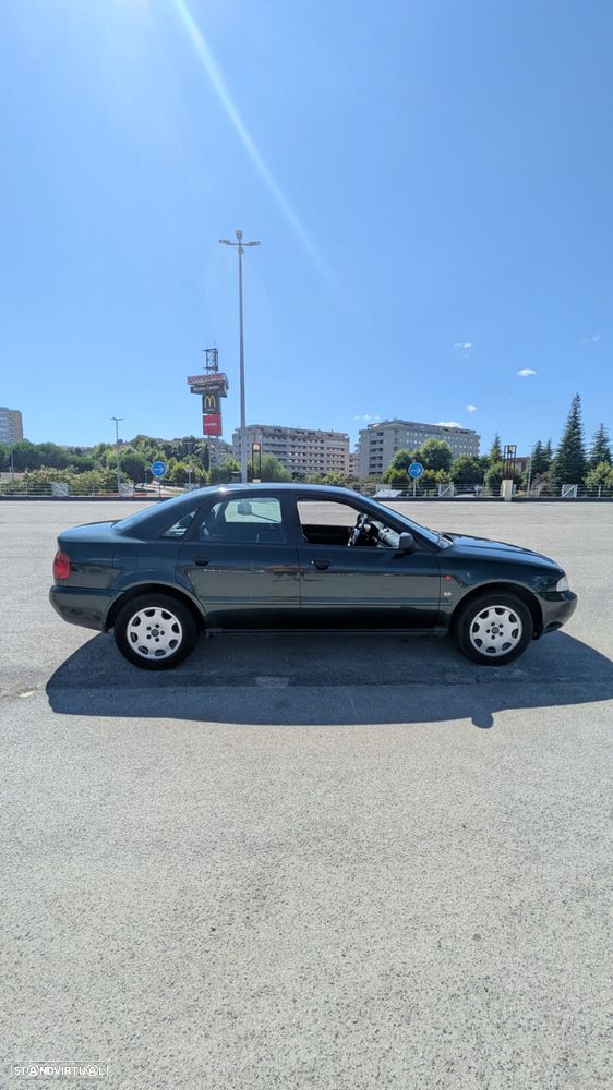 Audi A4 1.9 TDI Confort - 8