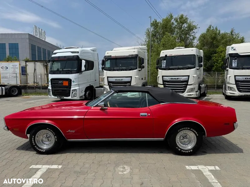 Ford Mustang - 8