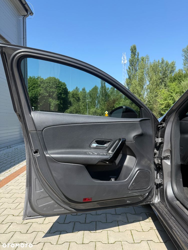 Mercedes-Benz Klasa A 180 d 7G-DCT - 15
