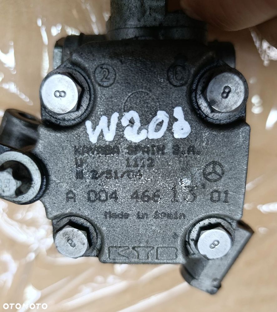 W203 pompa wspomagania 2,2CDI C klasa Mercedes A 004 466 13 01 - 2