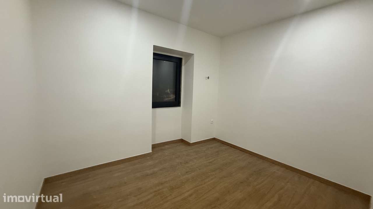 Arrendo apartamento T1 remodelado em Fornelo - Grande imagem: 3/9