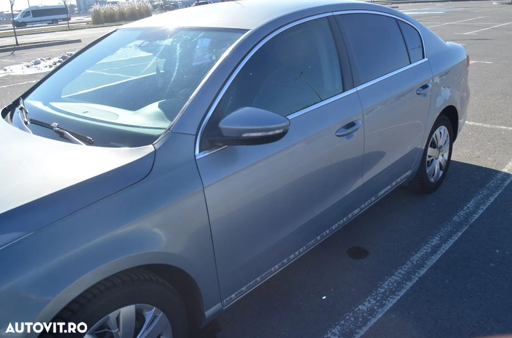 Volkswagen Passat 1.6 TDI BlueMotion Technology Trendline - 12