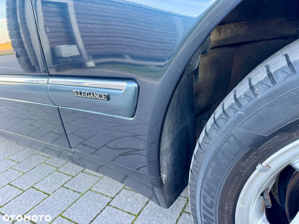 Mercedes-Benz Klasa E 320 T 4-Matic Elegance - 33