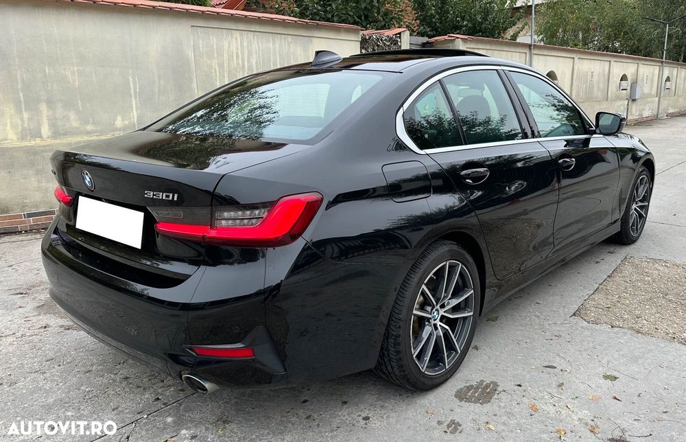 BMW Seria 3 330i xDrive AT - 6