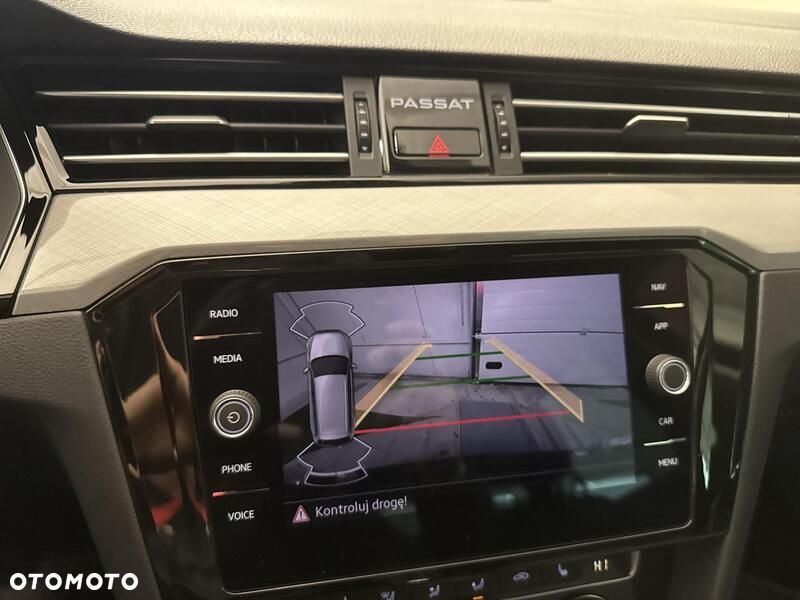 Volkswagen Passat 2.0 TSI Business DSG - 16