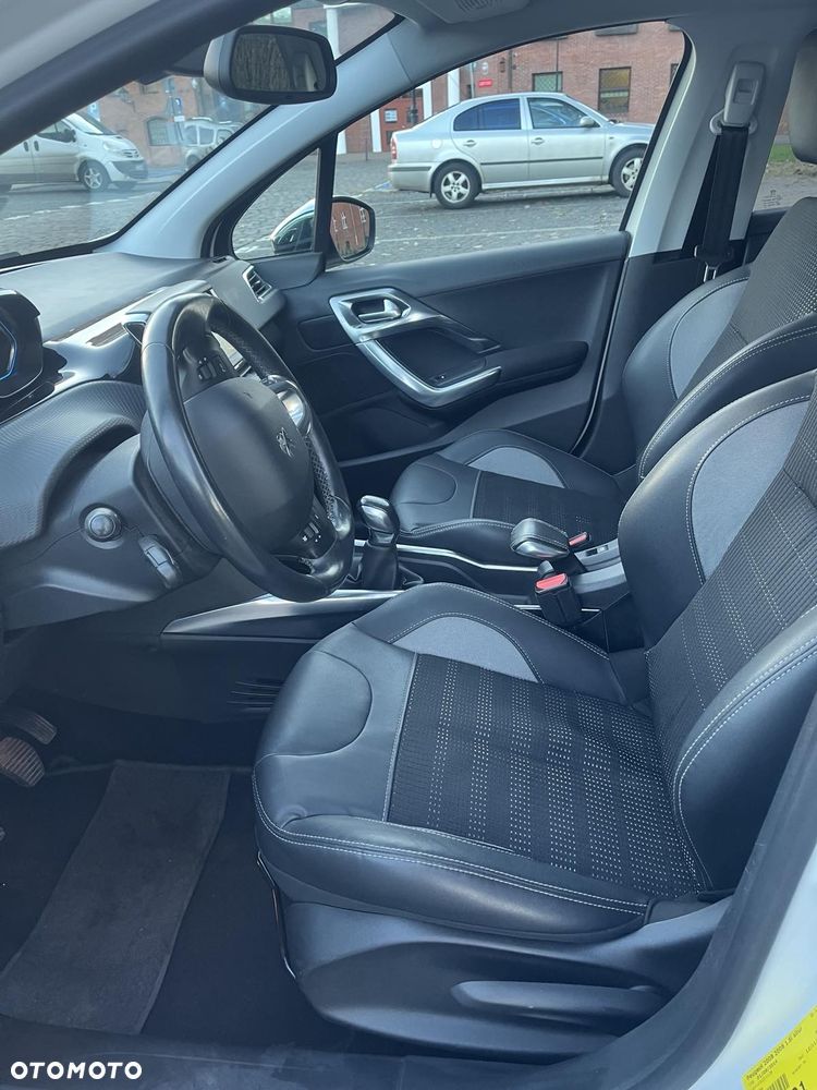 Peugeot 2008 120 VTI Allure - 8