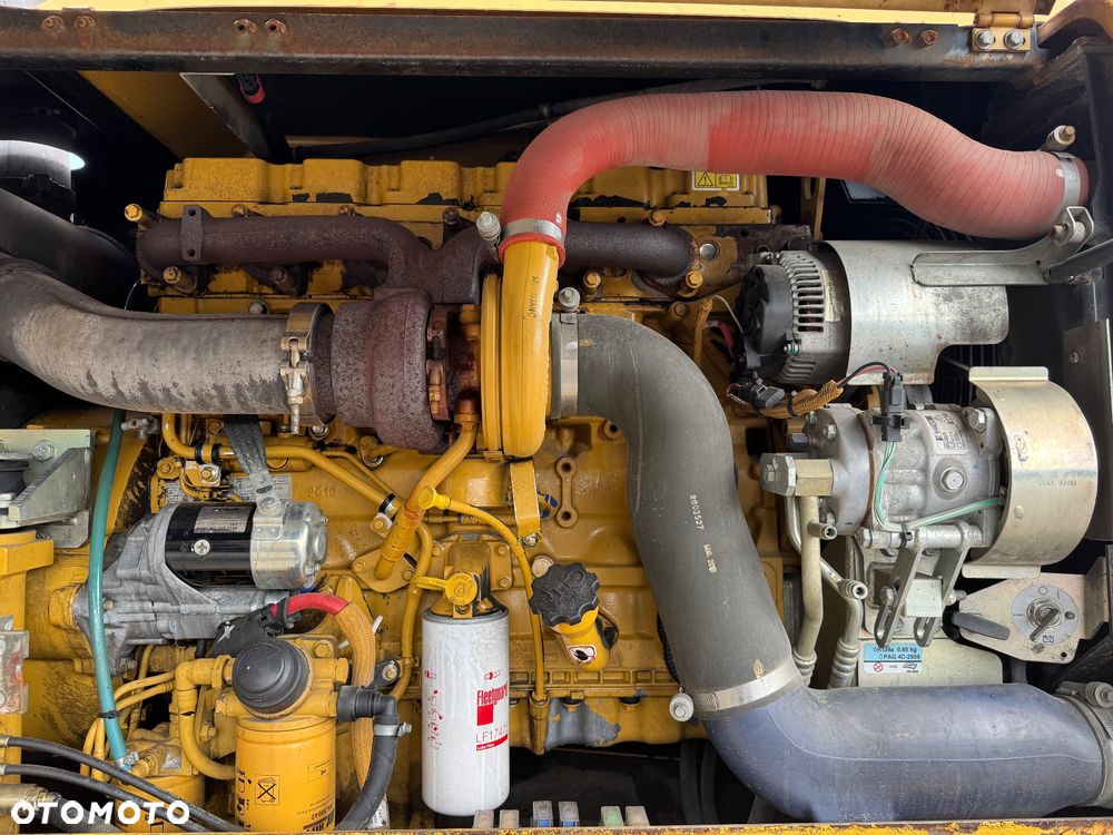 Caterpillar M316D - 12