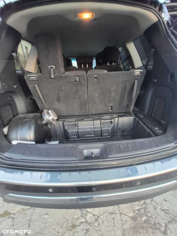 Nissan Pathfinder - 3