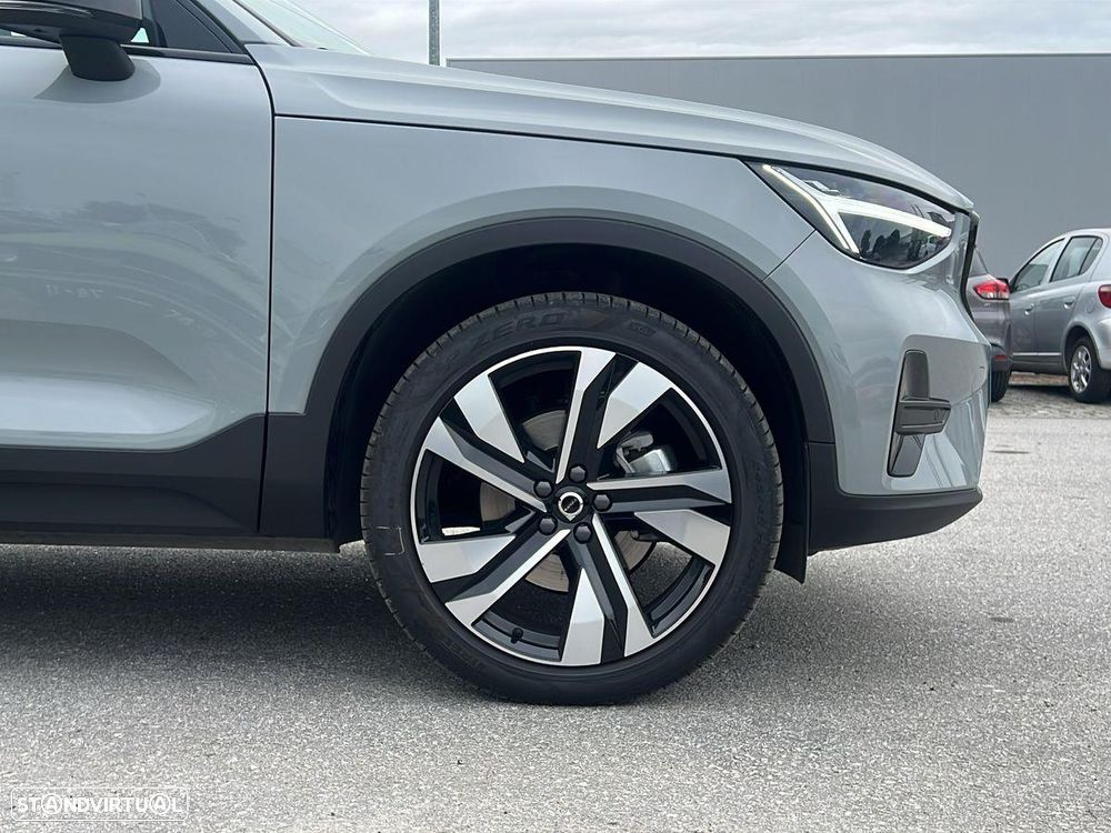 Volvo XC 40 2.0 B3 Plus Dark - 10