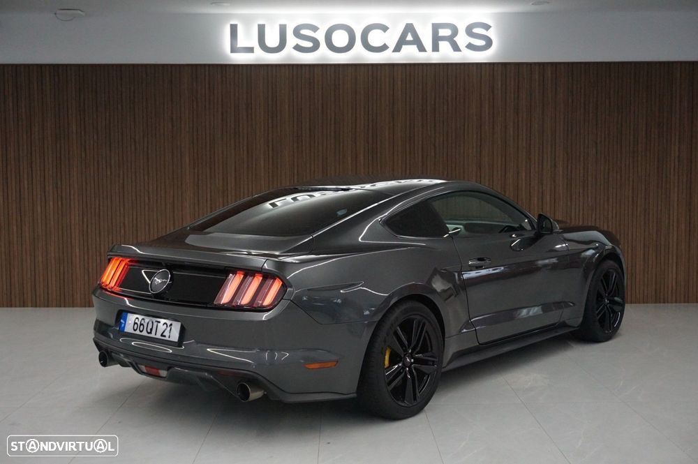 Ford Mustang 2.3i EcoBoost - 4