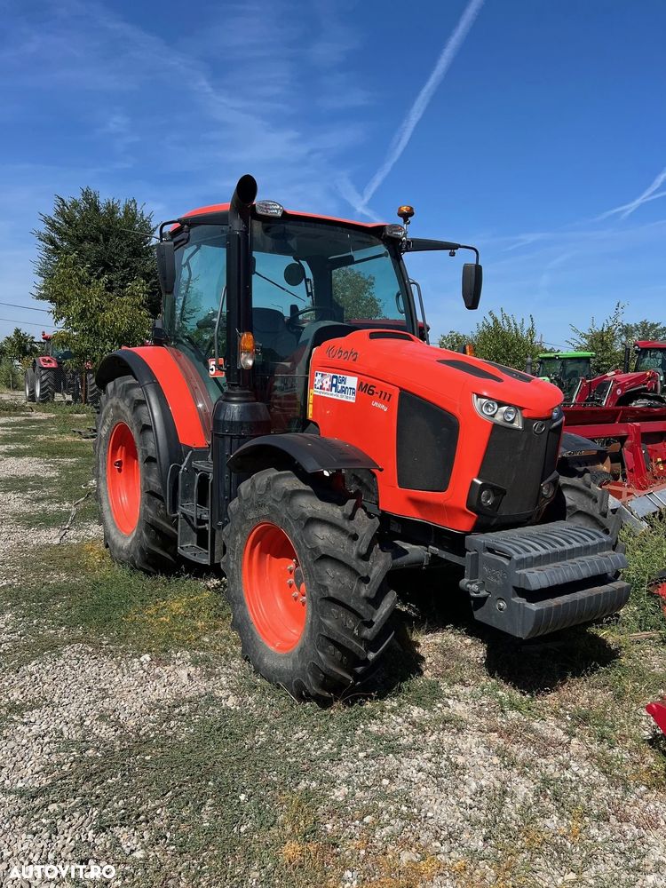 Kubota M6111U